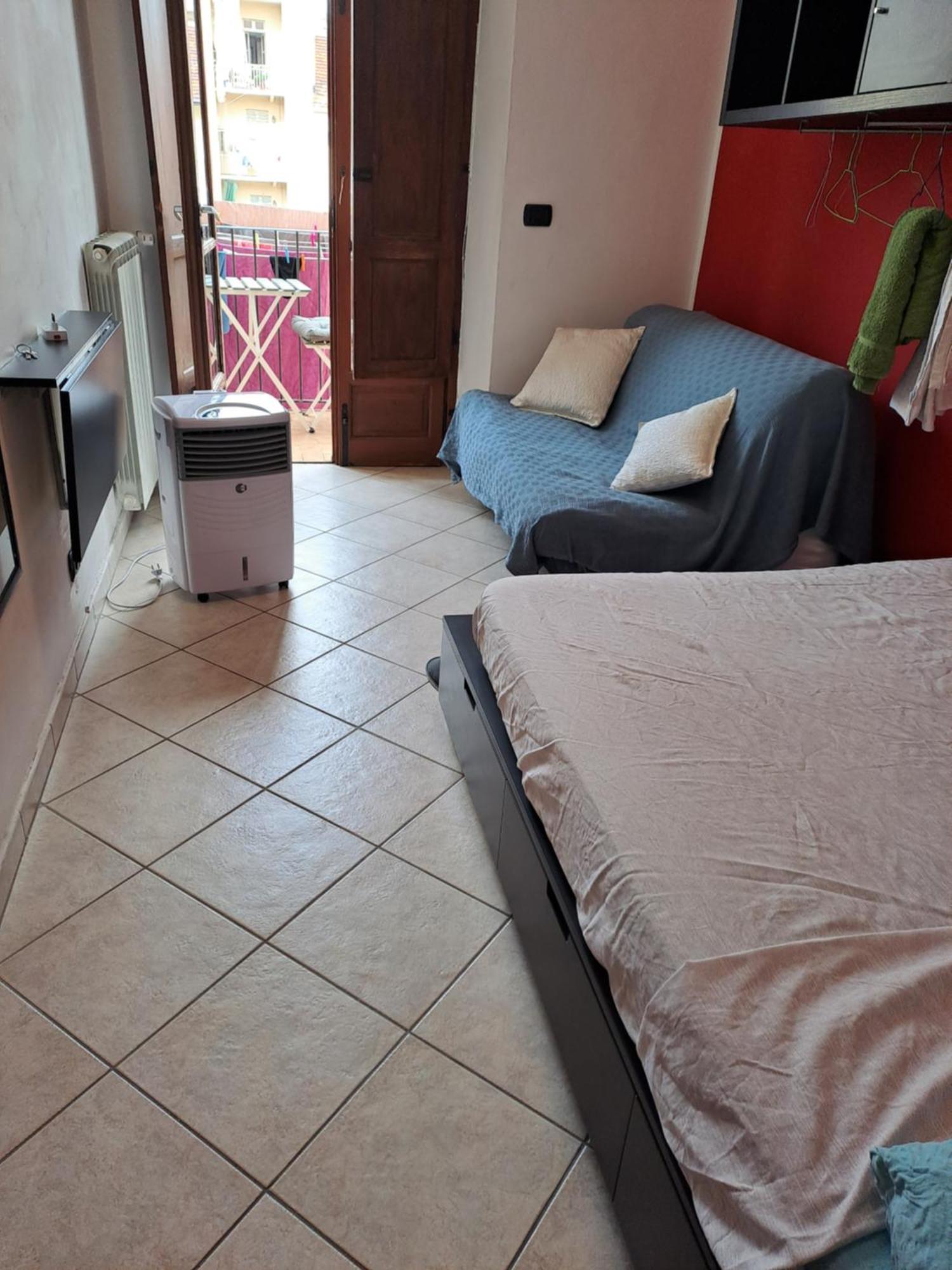 Cozy Room Stanza Close City Center In A Family House Stanza In Appartamento Condiviso Noi Viviamo In Casa Stanza In Affitto Турин Номер фото