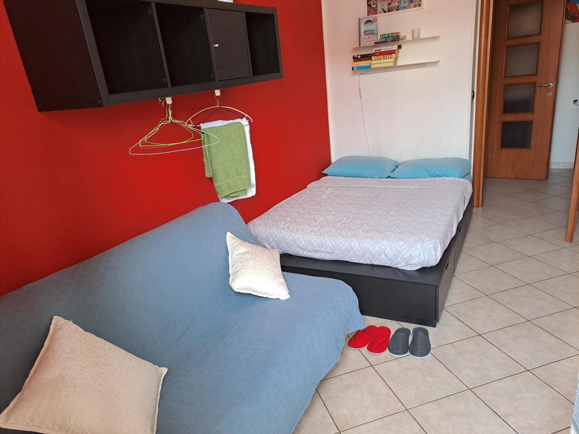 Cozy Room Stanza Close City Center In A Family House Stanza In Appartamento Condiviso Noi Viviamo In Casa Stanza In Affitto Турин Номер фото