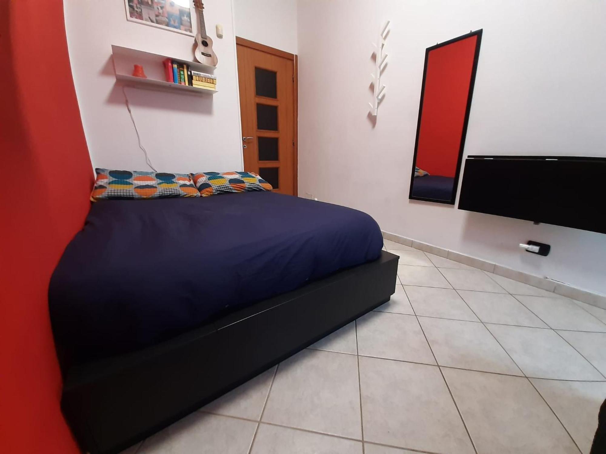 Cozy Room Stanza Close City Center In A Family House Stanza In Appartamento Condiviso Noi Viviamo In Casa Stanza In Affitto Турин Номер фото
