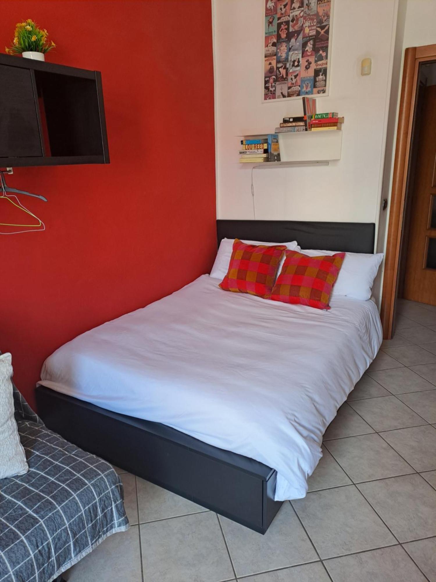 Cozy Room Stanza Close City Center In A Family House Stanza In Appartamento Condiviso Noi Viviamo In Casa Stanza In Affitto Турин Экстерьер фото
