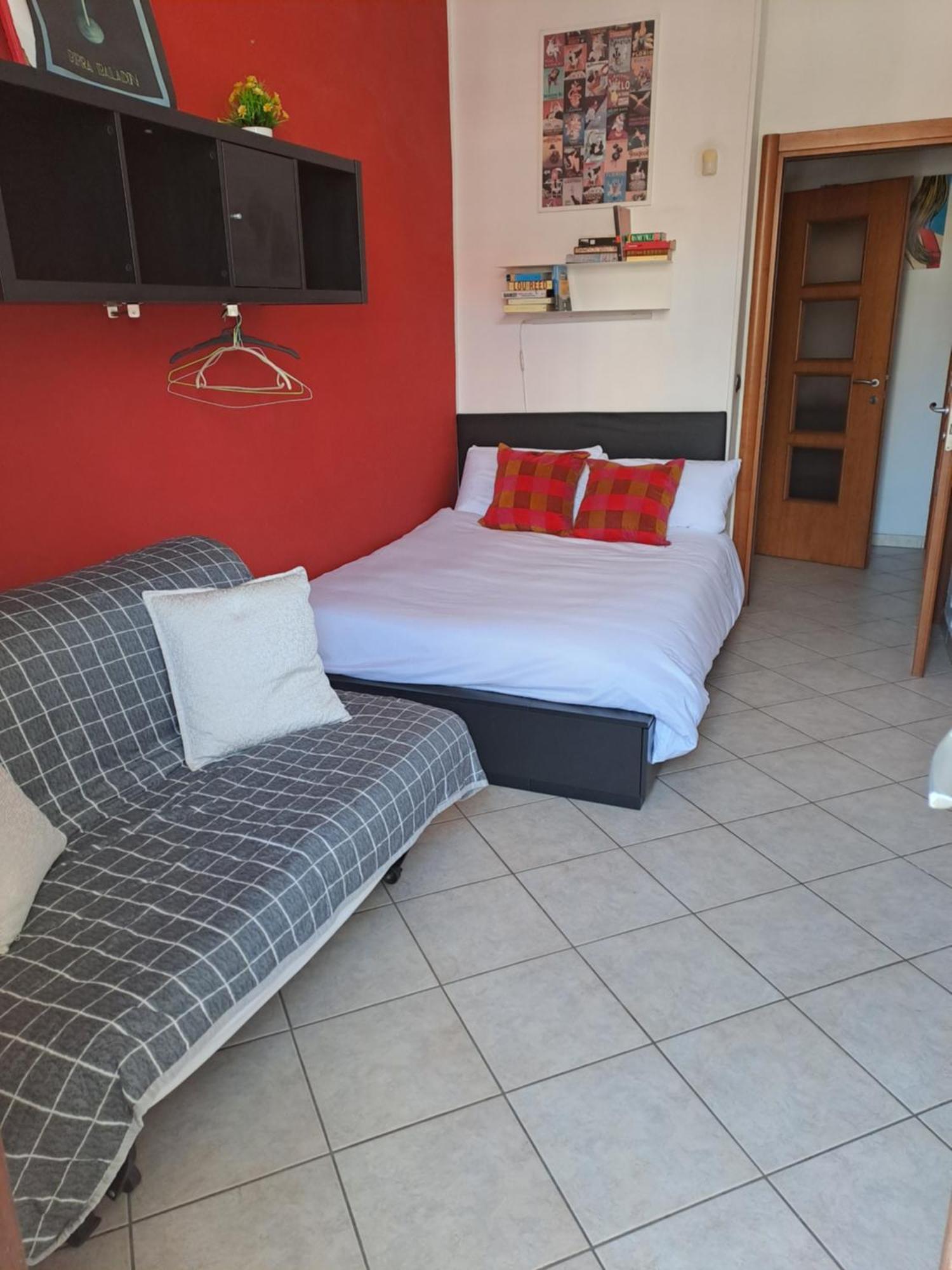 Cozy Room Stanza Close City Center In A Family House Stanza In Appartamento Condiviso Noi Viviamo In Casa Stanza In Affitto Турин Экстерьер фото